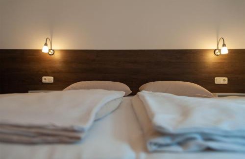 Neubrandenburg House | Hotel Weinert