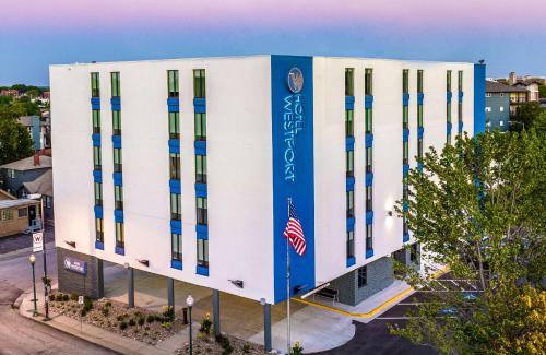 Westport Hotel | Hotel Westport Kansas City, Tapestry Collection by Hilton