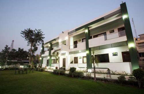 Moga Hotel | Hotel Whistling Greens