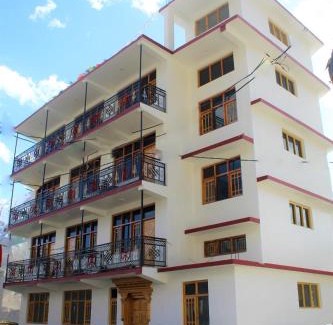Kaza House | Hotel White House