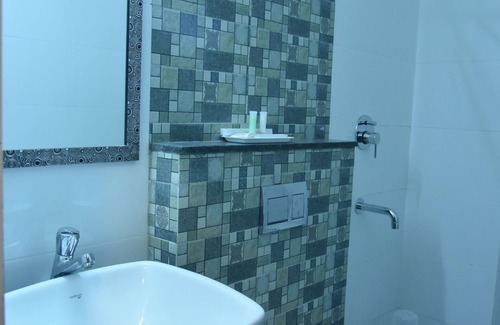 Periamet Hotel | Hotel White Park