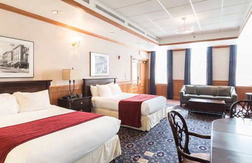 Decorah Hotel | Hotel Winneshiek