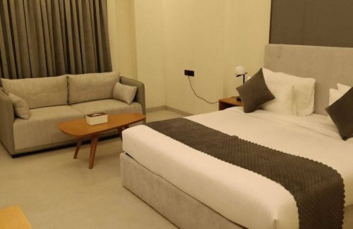 Jalna Hotel | hotel with AC in Jalna - 18 bedrooms for a relaxing stay