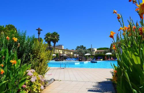 Arborea Hotel | Hotel with swimming-pool in Arborea just 600 meters from the sea