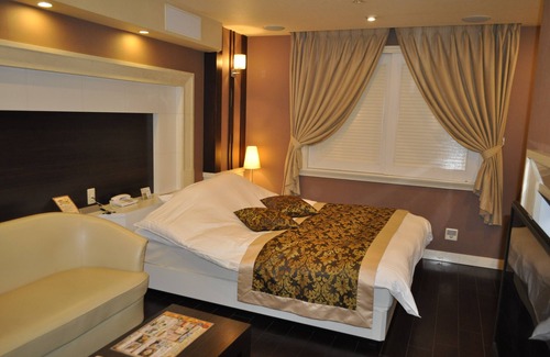Yamatotakada Hotel | HOTEL WOO - Adults Only