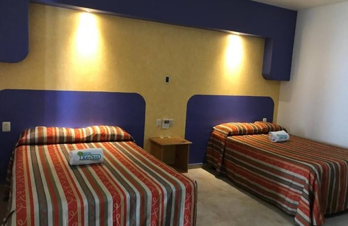 R Hotel | Hotel Xestalito