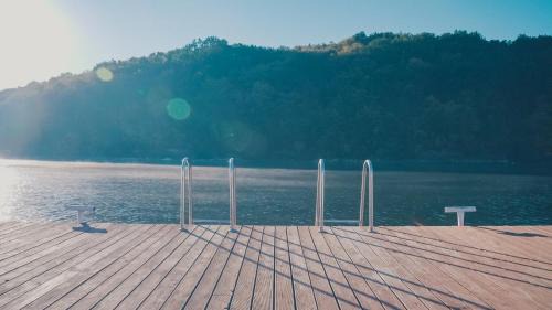 Chernivtsi Region House | Hotel Yacht Club Mayak