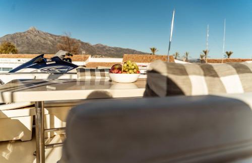 Premia de Mar Boat Rental | Hotel Yacht Our Alissa