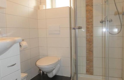 Ludwigshafen-Gartenstadt House | Hotel Yel