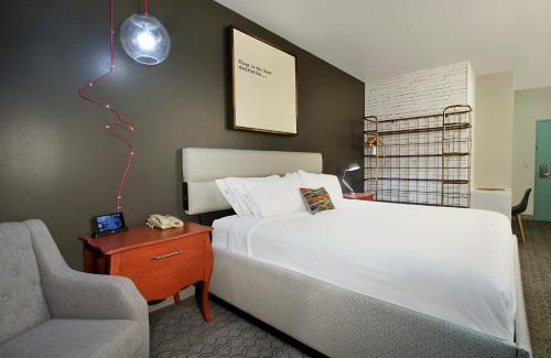 Braeswood Place Hotel | Hotel Ylem