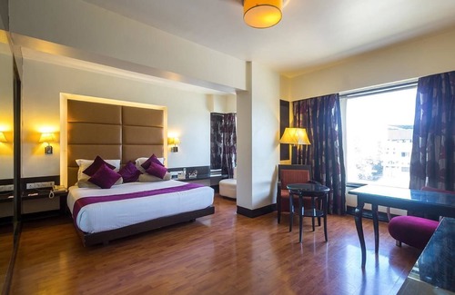Navi Mumbai Hotel | Hotel Yogi Midtown
