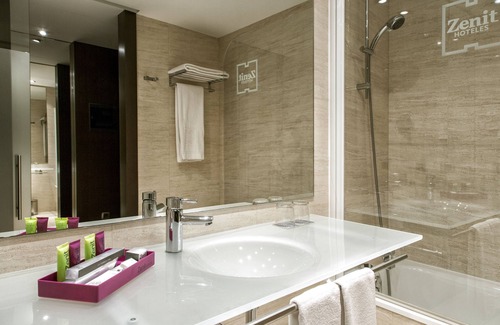 Pamplona Hotel | Hotel Zenit Pamplona