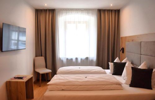 Enkering Hotel | Hotel zum Bräu