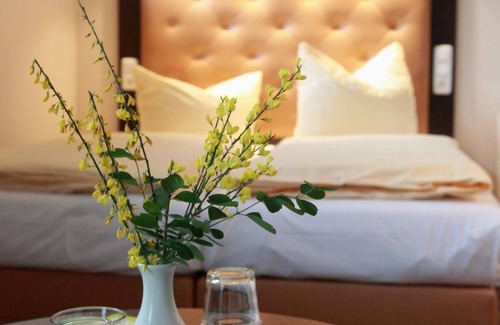 Ovelgoenne Hotel | Hotel zur Heidebluete