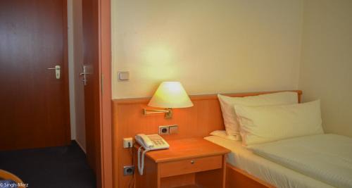 Neukirchen Hotel | Hotel Zur Stadt Cassel