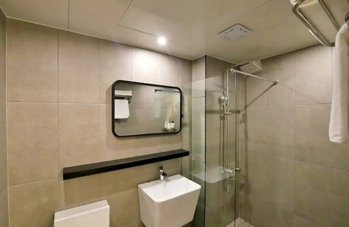 Bongmyeong-dong Hotel | HOTEL141