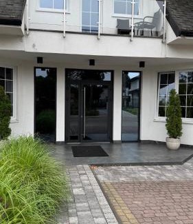 Nowy Dwor Mazowiecki House | Hotelik - Modlin Airport