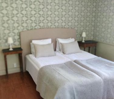 Vadstena Bed & Breakfast | Hotell Dahlströmska gården