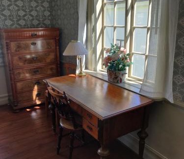 Vadstena Bed & Breakfast | Hotell Dahlströmska gården