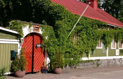 Naantali Old Town Hotel | Hotelli Luostarin Puutarha