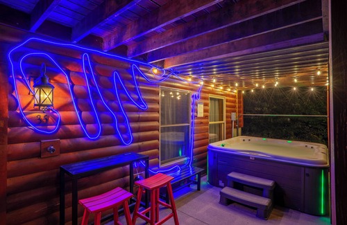 Bethel Ski Chalet | Hottub-Views-Firepit-BBQ-SwingSet-GameRm-Arcade-DogsOK