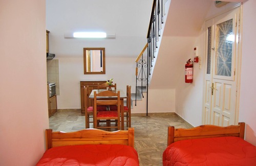 Paralio Astros House | Houdis Houses - Summer Holiday House in Beautiful outdoor space with pool