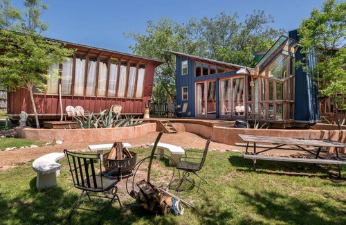 Mouth Of Pedernales House | House ∙ 1 bedroom ∙ 4 guests