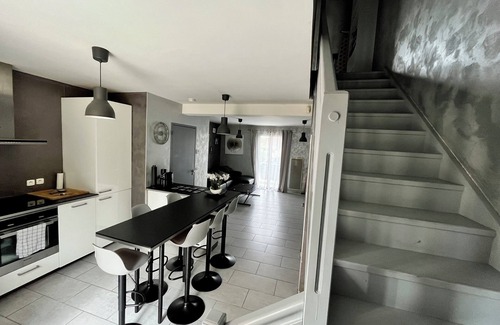 Saint-Michel-sur-Orge House | House 2 bedrooms/sleeps 6
