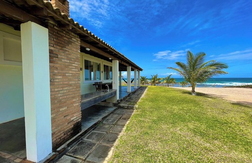 Arembepe House | House 2 Facing the Sea with Natural Pools - Praia do Pirui