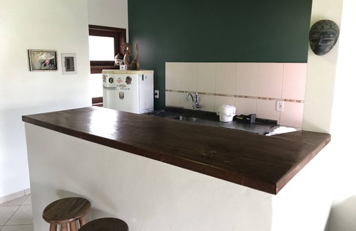 Rio Tavares House | House 2 Sleeps 200 meters from Joaquina beach