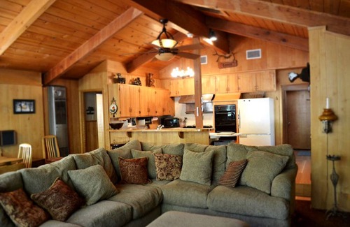 Idyllwild House | House ∙ 2 bedrooms ∙ 4 guests
