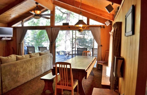 Idyllwild House | House ∙ 2 bedrooms ∙ 4 guests