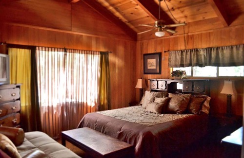 Idyllwild House | House ∙ 2 bedrooms ∙ 4 guests