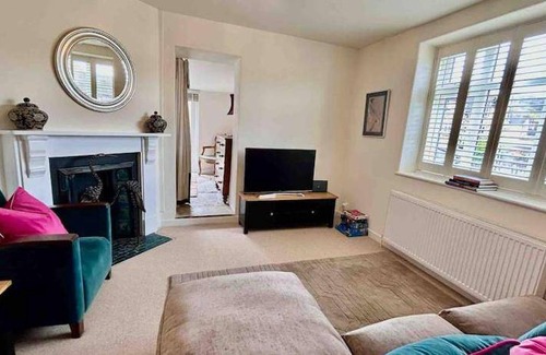 Dursley House | House ∙ 3 bedrooms ∙ 4 guests