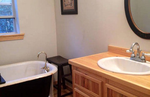 Fort McCoy House | House ∙ 3 bedrooms ∙ 6 guests