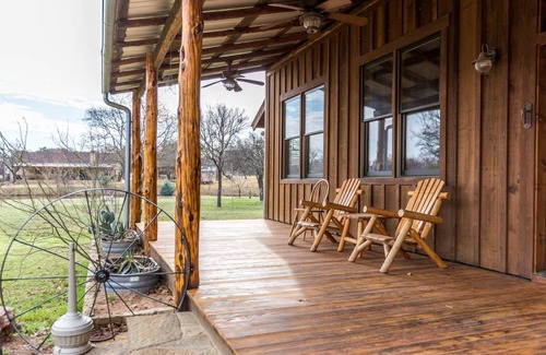 Buchanan Dam House | House ∙ 4 bedrooms ∙ 20 guests