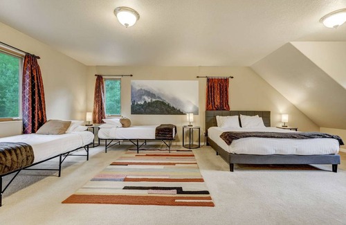 Cascade-Chipita Park House | House ∙ 4 bedrooms ∙ 12 guests