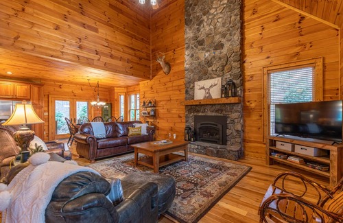 Lansing House | House ∙ 4 bedrooms ∙ 12 guests