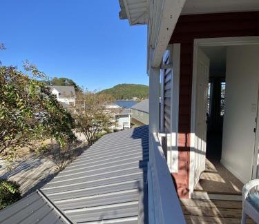 Leesburg House | House # 55 On Lake Time (no pets)