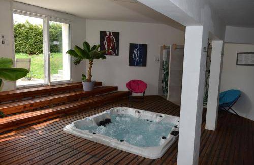 Attigneville House | House ∙ 6 bedrooms ∙ 15 guests