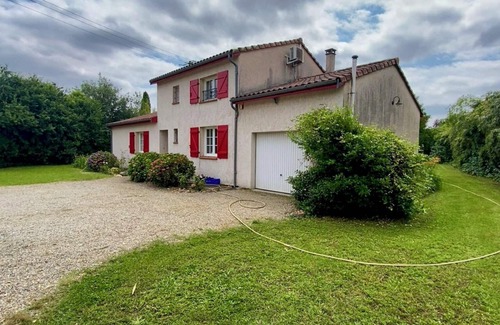 Fontenilles House | House and pool