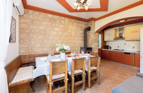 Vrlika House | House AnteAna (117851-K1) - Vrlika