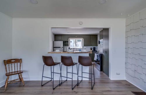 Clayton House | House at K's Motel with majestic views of St. Lawrence River