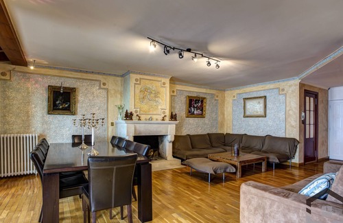 Pas de la Casa House | House at the foot of the slopes.