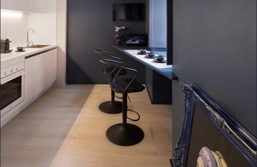Langhe and Roero Apartment | House by Giò charming, 50 m from the cathedral, parking space in the inner courtyard