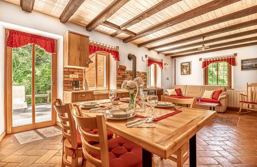 Kanal House | House By The Stream - Happy Rentals