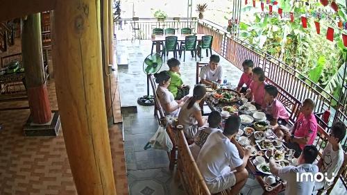 Kho Muong House | House By The Stream