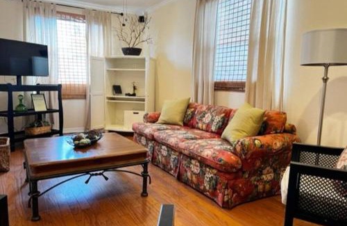 Tampa House | House Close to Downtown, Airport, Raymond James Stadium, and Many More Places
