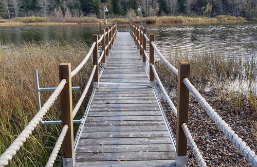 Stanstead Township House | House directly on the lake front