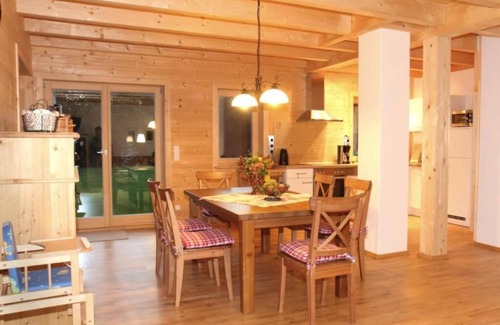 Traunreut Apartment | House Eiche 100m², up to 6 persons, 3 separate bedrooms